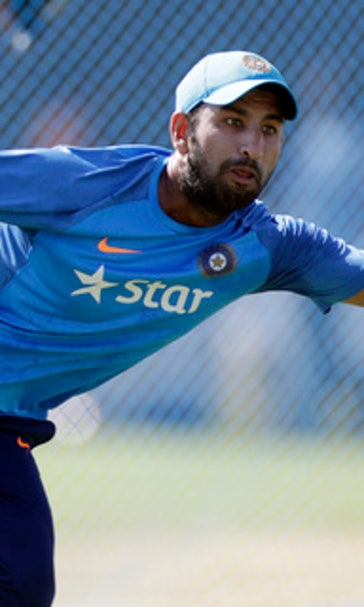 India and Australia renew rivalry on bone-dry wicket